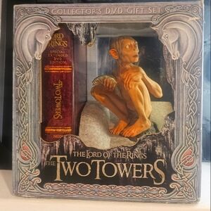 The Lord of the Rings: The Two Towers Collector's DVD Gift Set